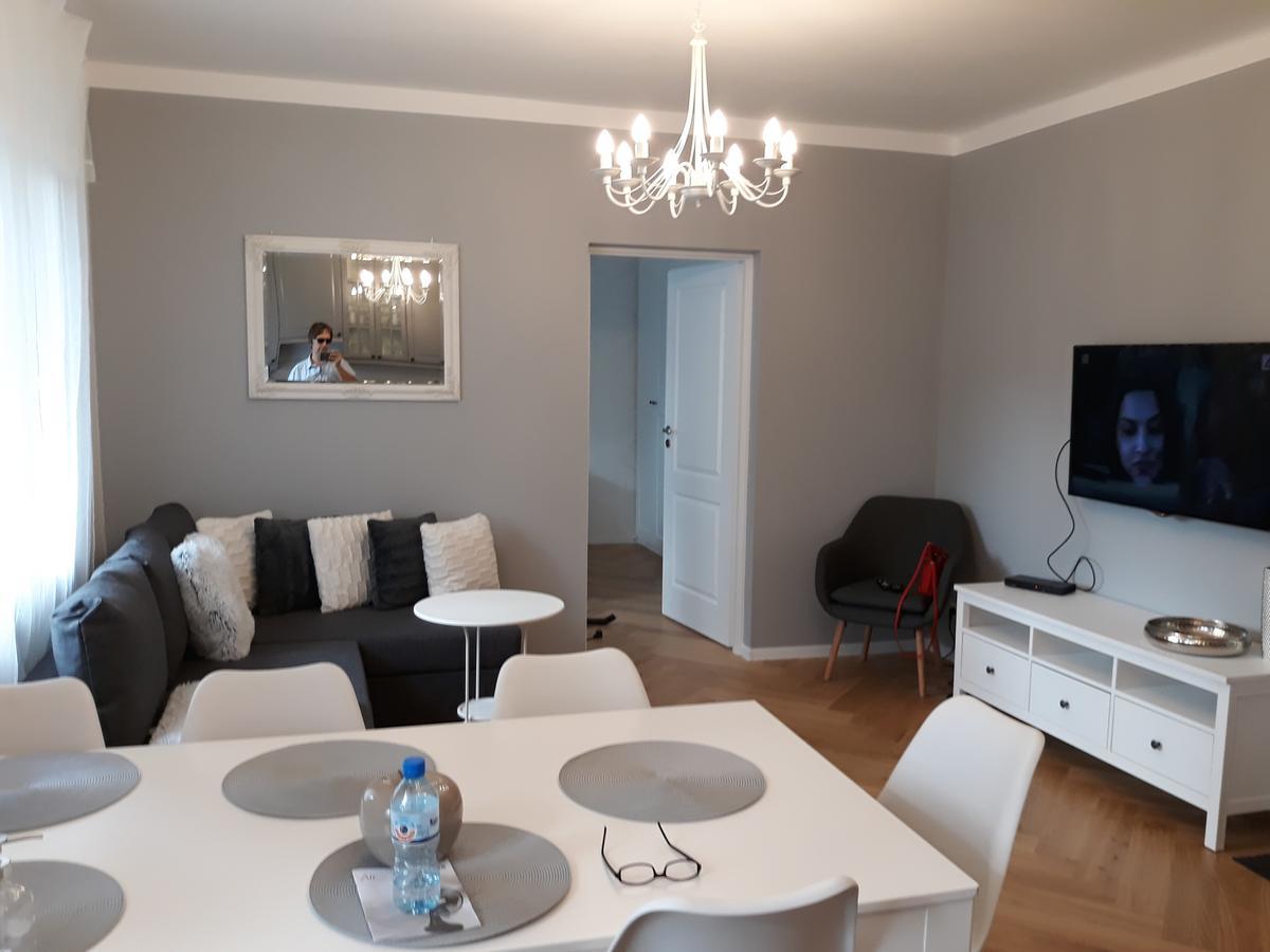 2 Bedroom City Center Apartment Katoviçe Dış mekan fotoğraf